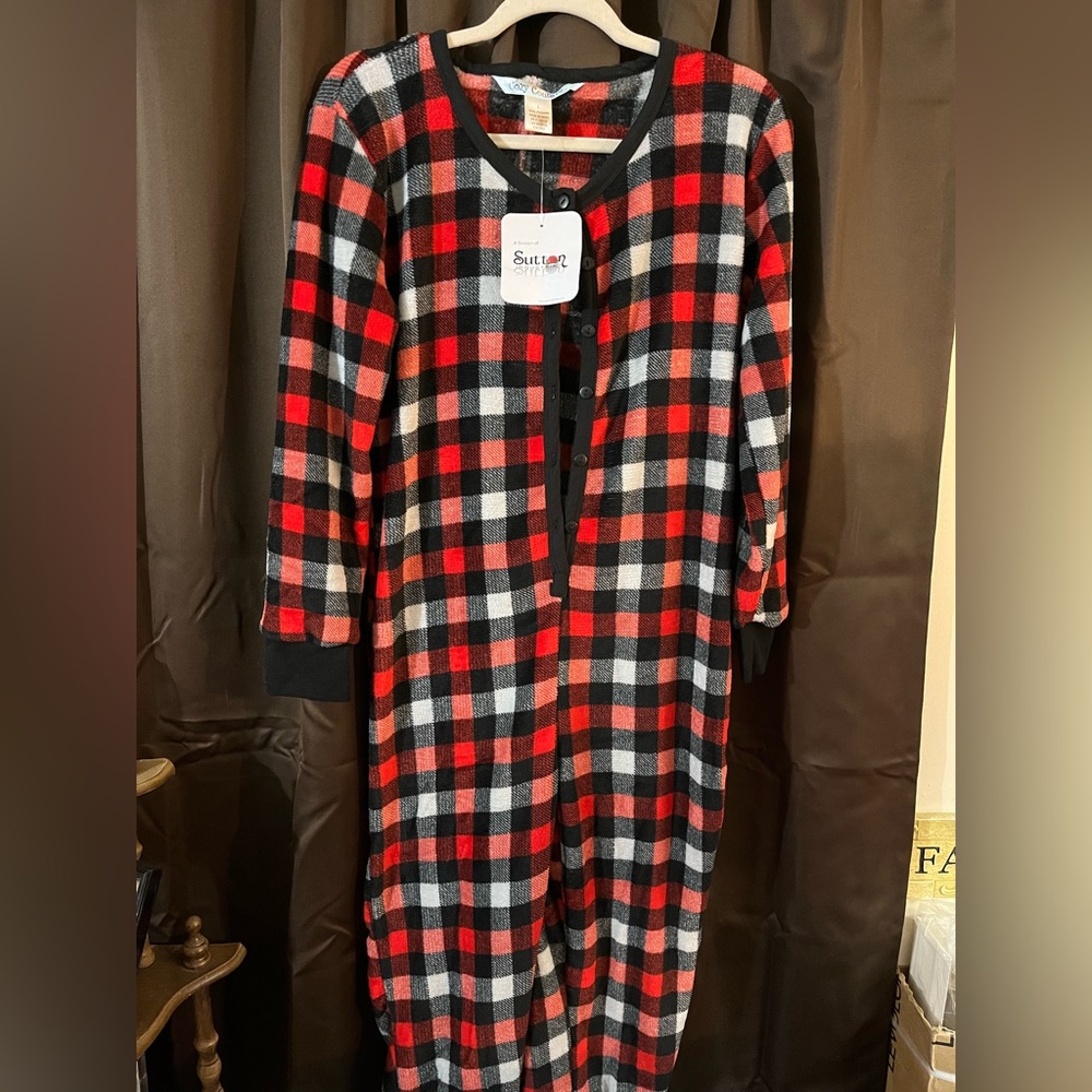 Cozy Couture One Piece PJ's, Size Large, Black Red And White, Snaps Up the front